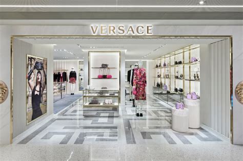 buy versace retail arabian peninsula|versace clothing.